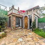 Kanuni Authentic Albanian House By Pikhost Holiday home Shkoder