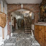 Kanuni Authentic Albanian House By Pikhost *