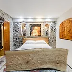 Holiday home Kanuni Authentic Albanian House By Pikhost *