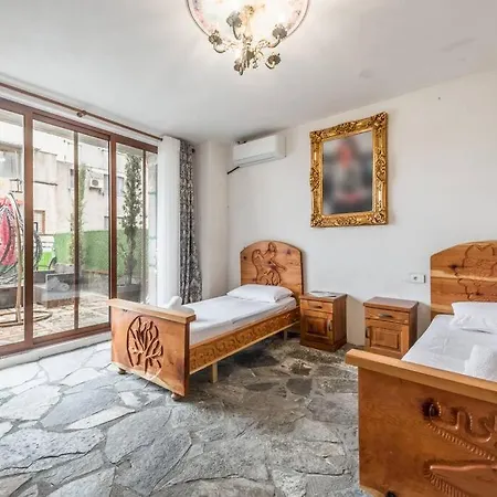 Дом отдыха Kanuni Authentic Albanian House By Pikhost