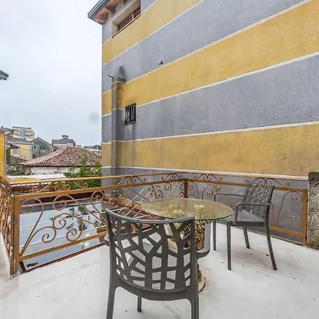 Kanuni Authentic Albanian House By Pikhost *