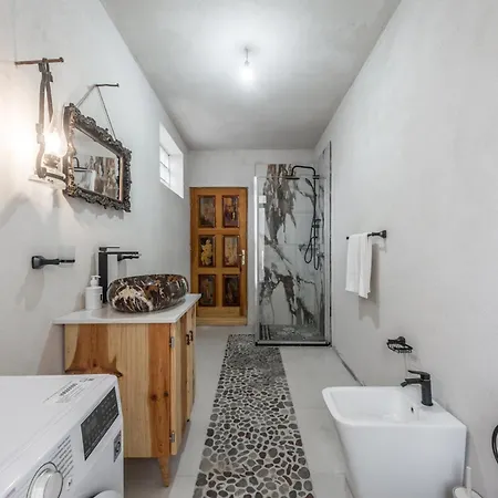 Ferienhaus Kanuni Authentic Albanian House By Pikhost *