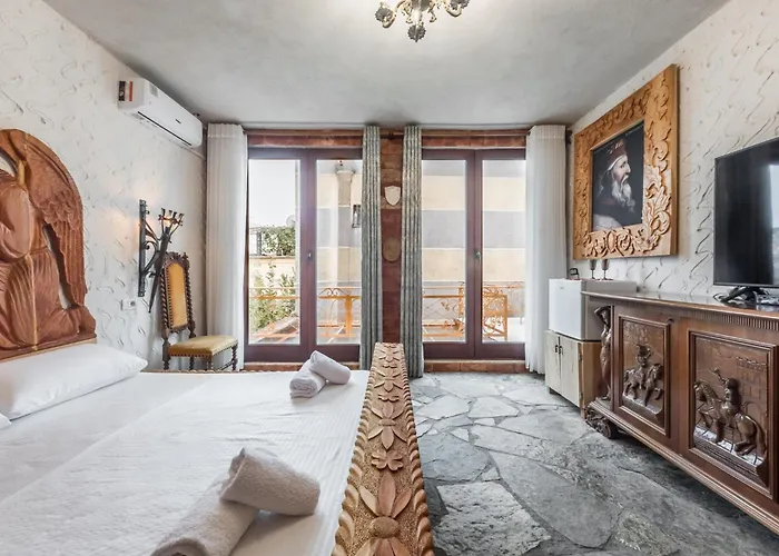 Nyaraló Kanuni Authentic Albanian House By Pikhost Shkodra